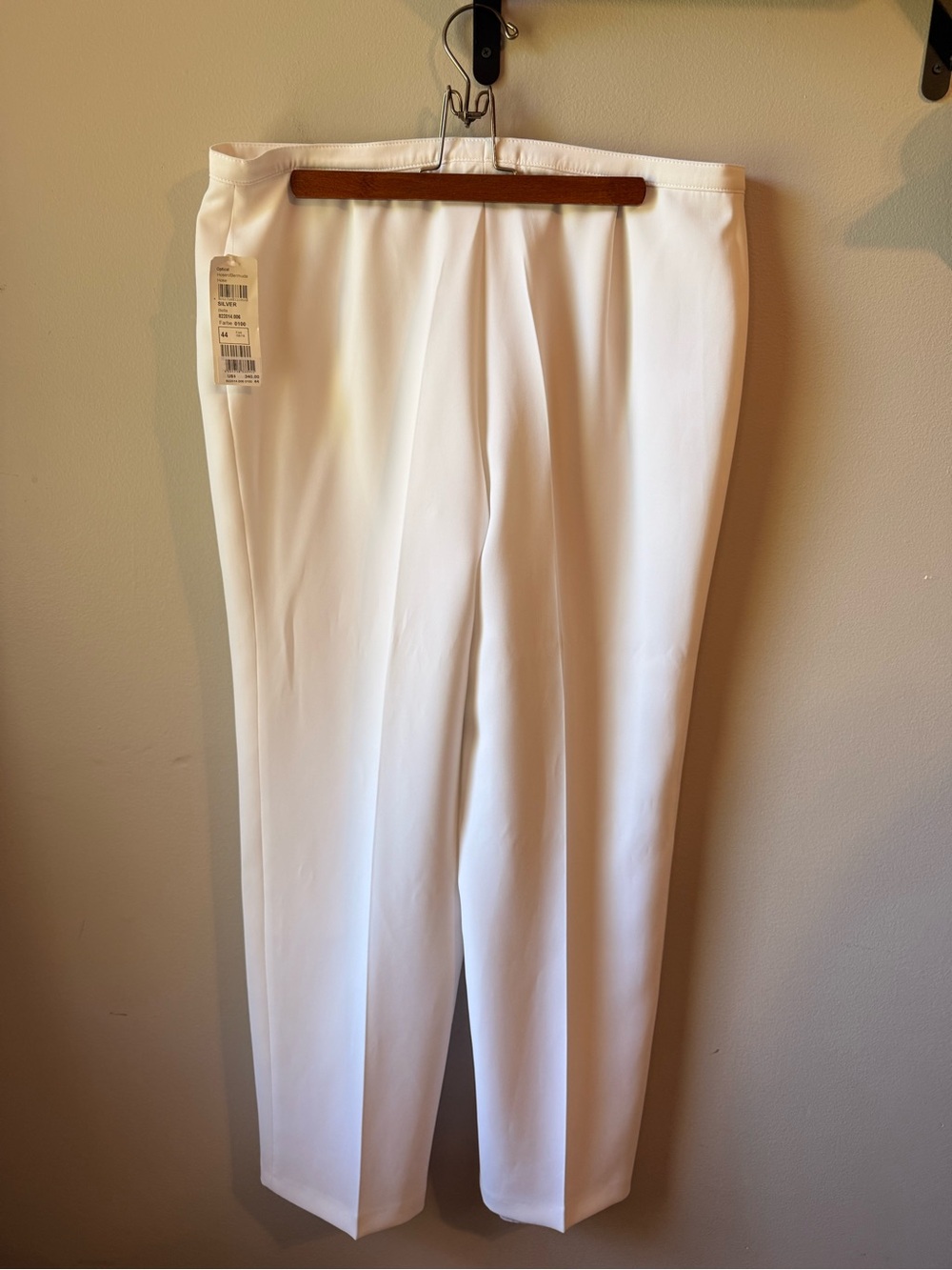 Basler Bella pants size 44 NWT but see description